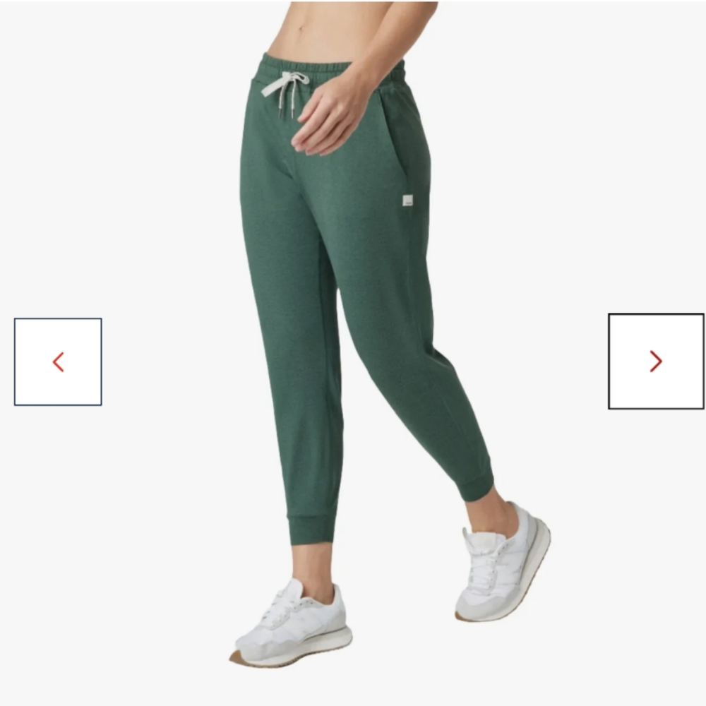 Vuori performance jogger Heather Green